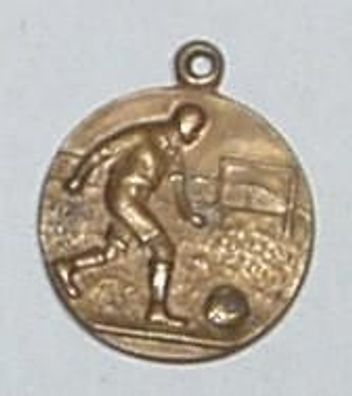 kleine Medaille mit Fussballspieler um 1920