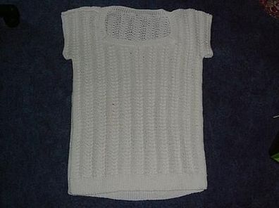 langer weicher Pulli-selbstgetstrickt von Oma-weiß
