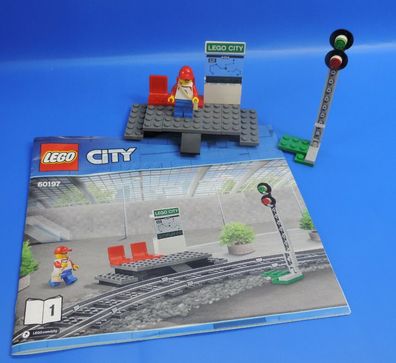 LEGO® City Eisenbahn 60197 Bahnhof Bahnsteig mit Figur