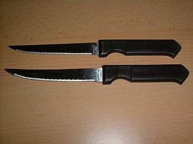 2 Küchenmesser mit schwarzen Griff