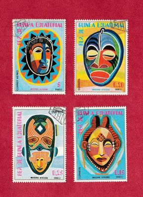 4 großformatige afrikanische Masken - gestempelt