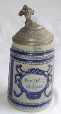 alter blauer Keramikkrug mit Zinndeckel um 1910