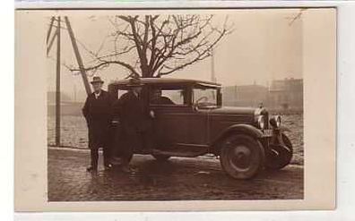 38568 Foto Ak mit uraltem Automobil um 1930