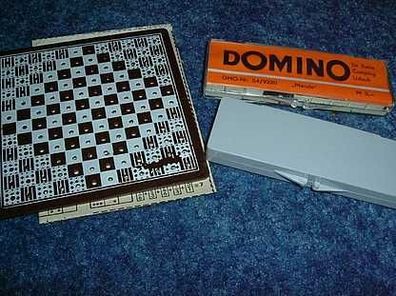 2 kleine Reisespiele aus DDR Zeiten-Domino und Halma???