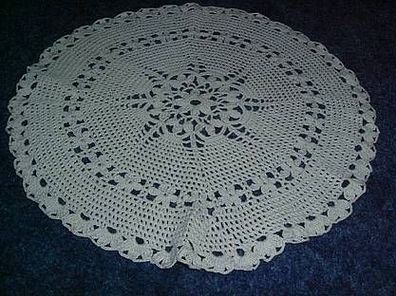 Deckchen Handarbeit-33cm-gehäkelt-weiß