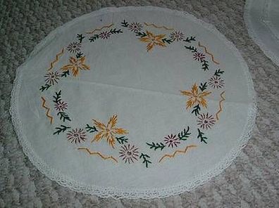 3 Deckchen mit Weihnachtsmotiv-29cm-rund-bestickt