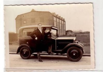 42481 altes Foto mit Opel Automobil um 1935