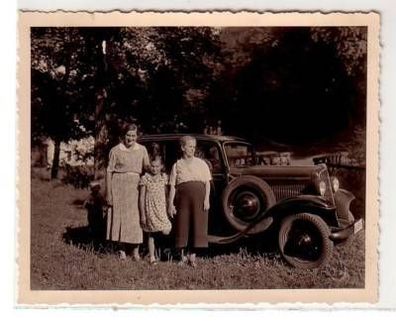 42483 altes Foto mit Automobil um 1935