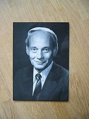 Nobelpreisträger Prof. Dr. Manfred Eigen - handsigniertes Autogramm!!!