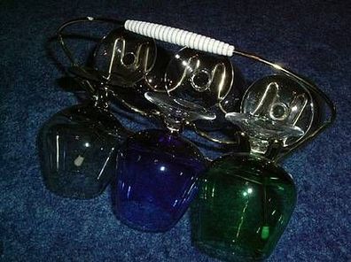 6 verschiedenfarbige Gläser / Rauchglas auf Ständer