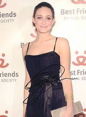 Original Autogramm EMMY ROSSUM auf Großfoto (COA)