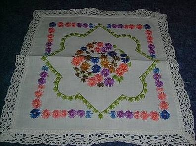 Deckchen 28x28cm-aufwendige Handarbeit
