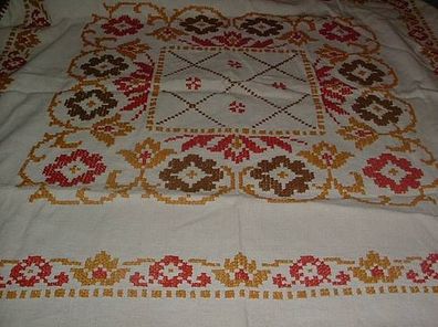 Tischdecke ca 98x 92 cm-Handarbeit-Leinen