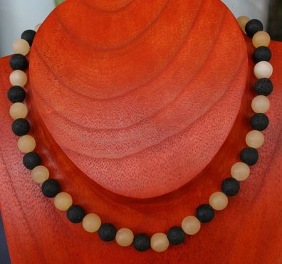 Lava Perlenkette mit Calcit Perlen aus La Palma