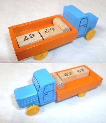 DDR Spielzeug Auto Holz LKW Pritsche mit Ladung