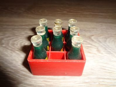 8 Flaschen für Kaufmannsladen - Bier Kiste rot