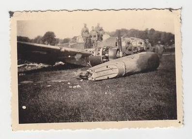 17920 Foto abgeschossener deutscher Bomber Plan France