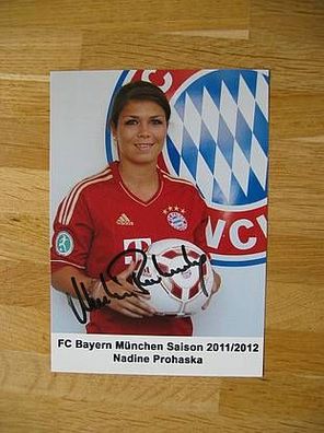FC Bayern München Saison 11/12 Nadine Prohaska Autogram