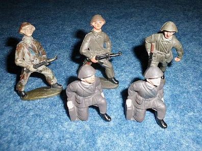 5 Soldaten Armee-Spielfiguren DDR