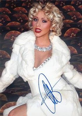 Original Autogramm Christina Aguilera auf Großfoto