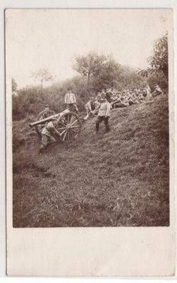 48377 Foto Ak Naumburg Saale Soldaten mit Kanone um 1910