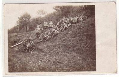 48336 Foto Ak Naumburg Saale Soldaten mit Kanone um 1910
