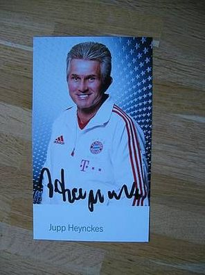 FC Bayern München Saison 11/12 Jupp Heynckes - handsigniertes Autogramm!!!