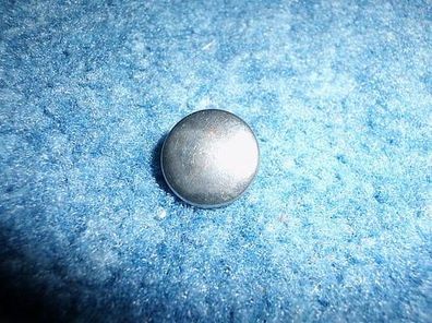 1 Knopf aus Metall-silber