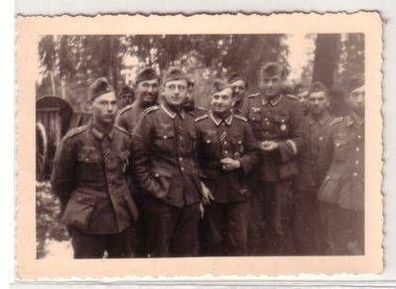 46181 Foto Deutsche Soldaten mit Orden 2. Weltkrieg