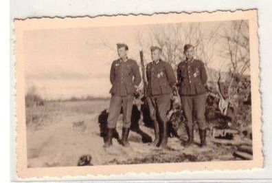 48556 Foto Deutsche Soldaten Infanterie mit Orden 2. WK