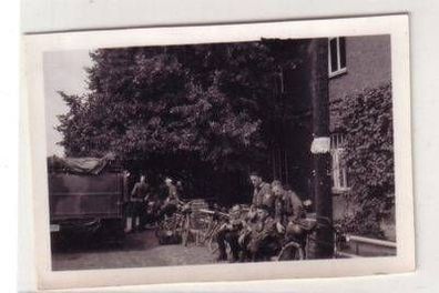 46371 Foto Deutsche Soldaten auf Fahrradstreife 2. WK