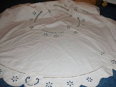 Tischdecke mit toller Lochstickerei-beige-Durchmesser 125cm