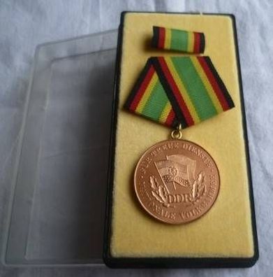DDR Medaille Nationalen Volksarmee für treue Dienste Bronze im Etui