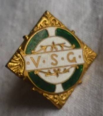 emailliertes sächsisches Abzeichen Initialen V.S.G. um 1920