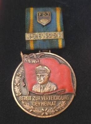 DDR Medaille "Bereit zur Verteidigung der Heimat" 1951 im Etui