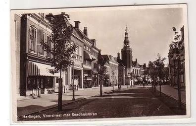 52182 Ak Herlingen Voorstraat met Raadhuistoren 1940