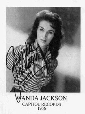Wanda Jackson Autogramm ca.10x12cm (# Mu Int 34)
