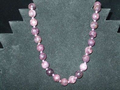 Sugilith 10 mm (facettiert) Perlenkette (Rarität) -Schmuck-Edelsteine-Heilsteine-