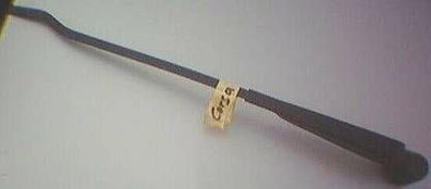 Scheibenwischer Arm > Vorn > Opel Corsa A [ alle ] - ( GM / Vauxhall Nova > 9.83