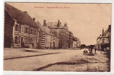 55253 Feldpost Ak Sissonne Hauptstrasse mit Mairie Frankreich France 1915