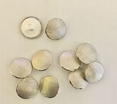 10 Knoepfe 18 mm metall Kunststoff silber farbend geriffelt (0,33€/1Stk)