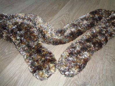 warmer Schal gestrickt flauschig 8cm breit und 180cm lang