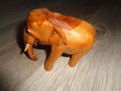 Elefant geschnitzt - Holz 10x 9cm