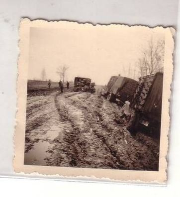 54919 Foto Flakgeschütz steckt im Schlamm fest im 2. Weltkrieg