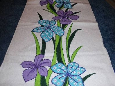 Handtuch mit Blumendruck-VEB Frottana--blau/ lila