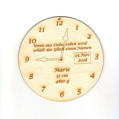 Geschenk zur Geburt, Name Gewicht Größe Datum Uhrzeit alles auf einer Holz Uhr