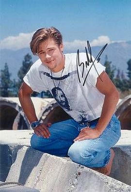 Original Autogramm BRAD PITT auf Großfoto