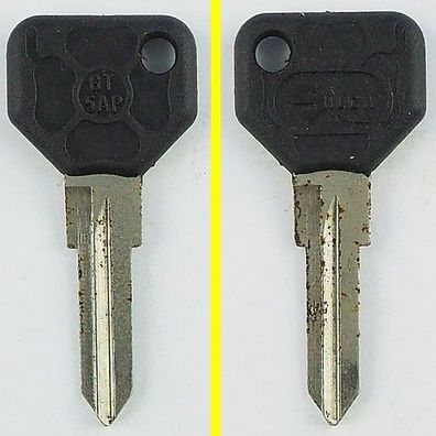 Silca GT5AP mit Kunststoffkopf - KFZ Schlüsselrohling mit Lagerspuren !