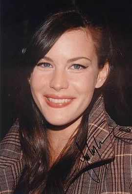 Original Autogramm LIV TYLER auf Großfoto