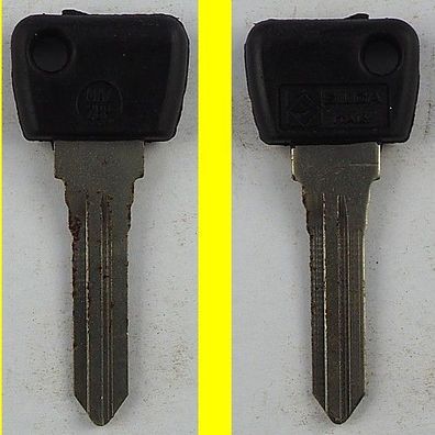 Silca MAZ2BP mit Kunststoffkopf - KFZ Schlüsselrohling mit Lagerspuren !